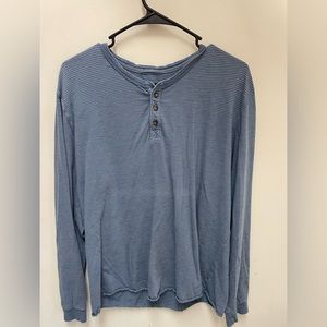 Marine Layer men’s 3 button Henley size Large